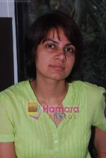 promote Turning 30 in a spa at Bandra, Mumbai on 12th Jan 2011 (14).JPG